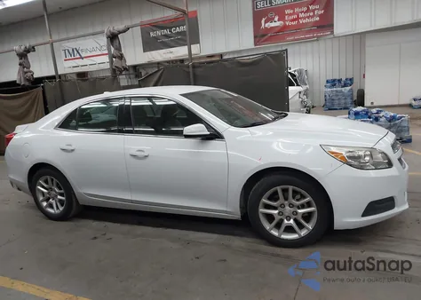 2013 Chevrolet Malibu Eco z USA, uszkodzony, nr VIN 1G11D5RR5DF121237